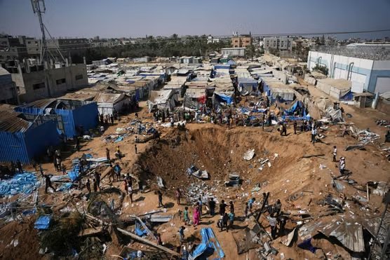 Bande de Gaza : des frappes israéliennes font au moins 16 morts et endommagent les entrepôts d’un hôpital