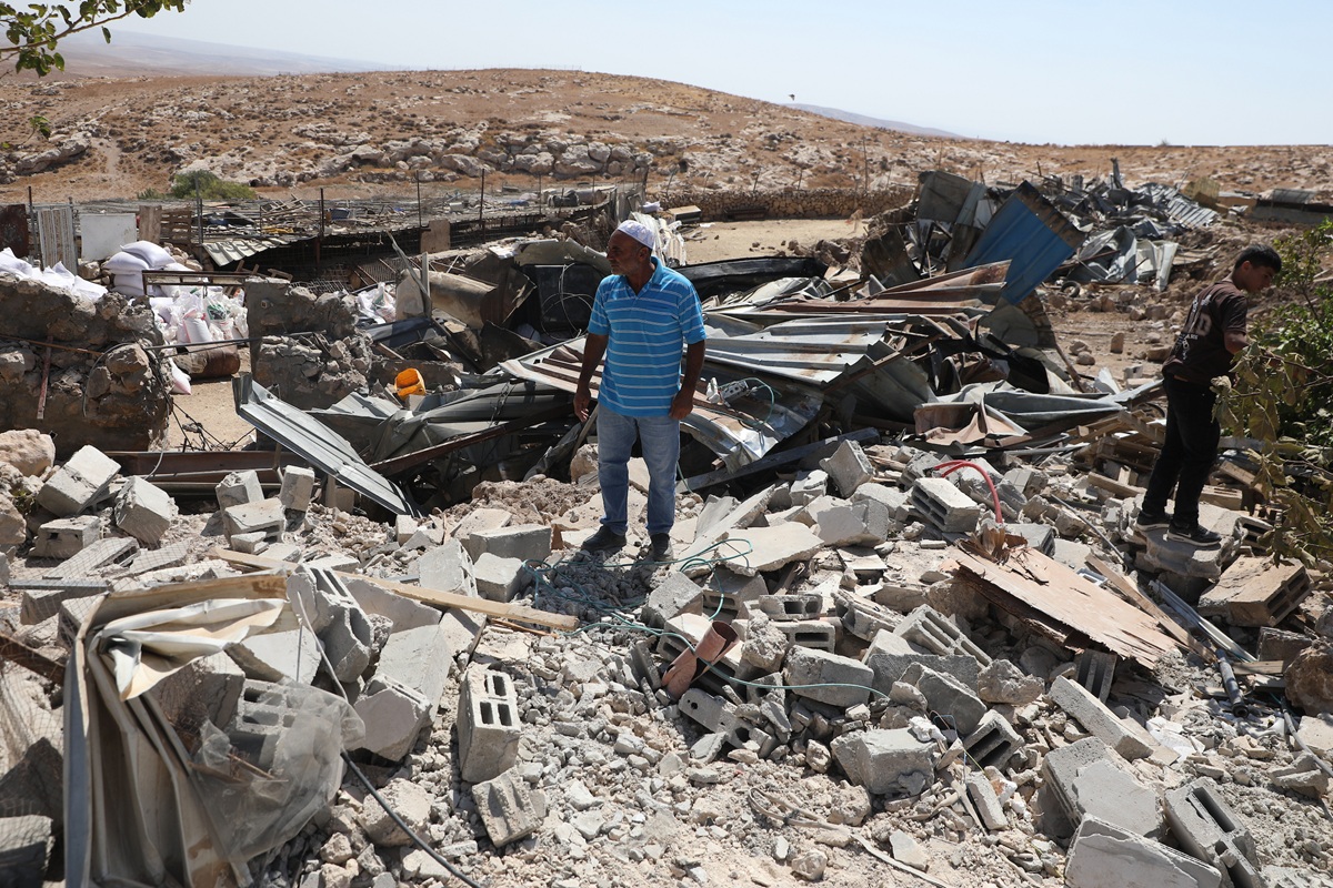 L’occupation israélienne détruit le village de Janba à Hébron et déplace de force 176 civils dans le but d’annexer la Cisjordanie